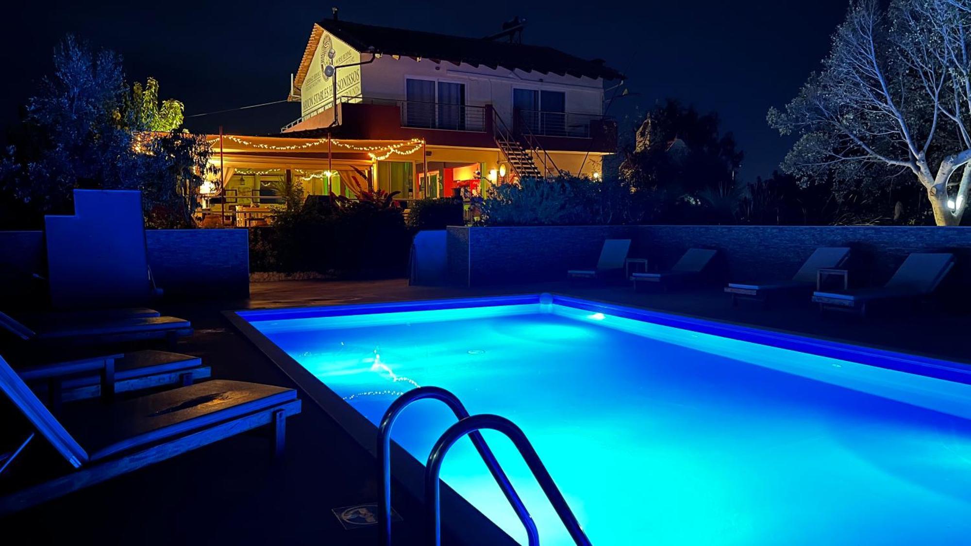 Arion Stables & Apartments Hersonissos  Exterior photo